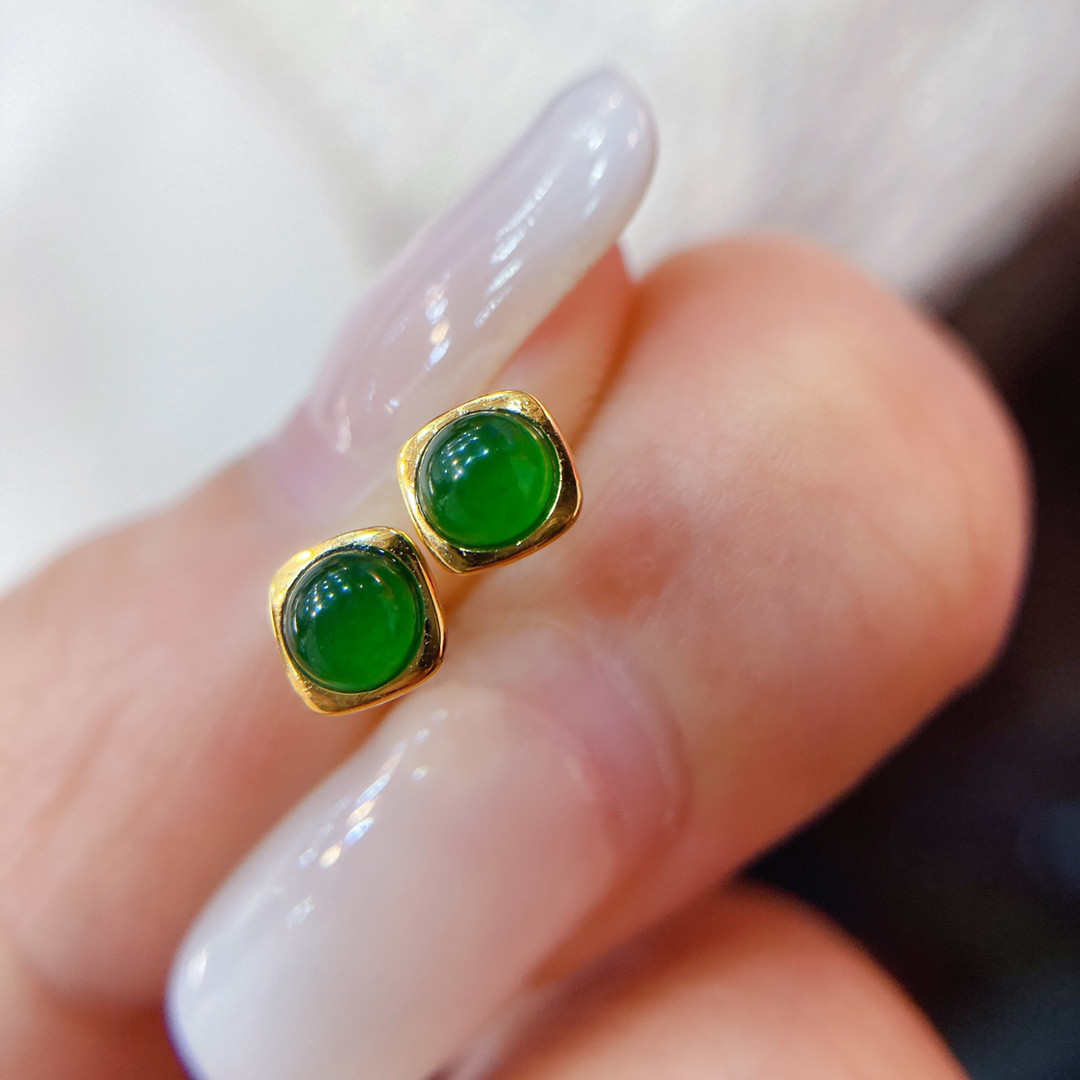 ヒスイミニサイズピアスk18