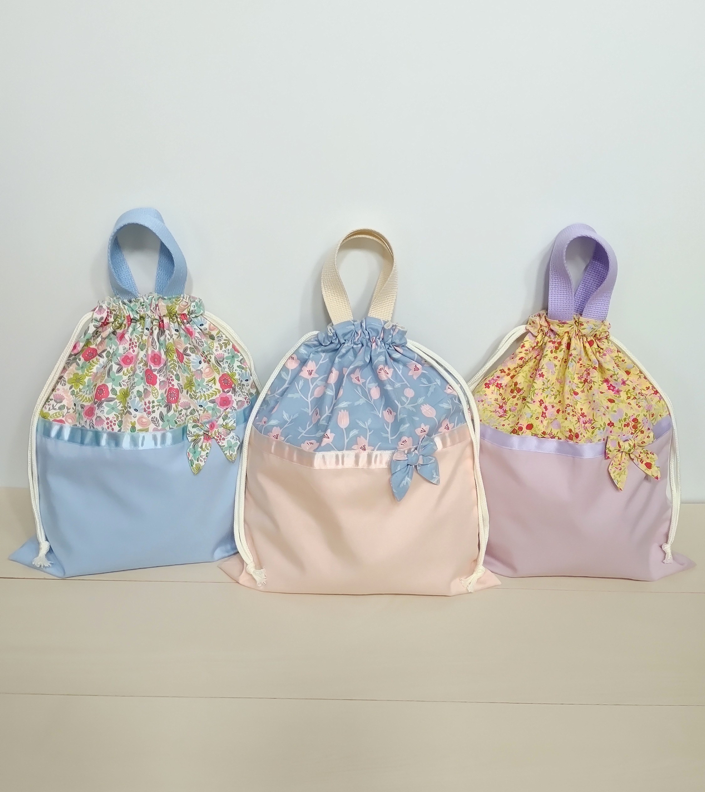 ナップサック クロクマくん ハンドメイドお着替え袋 ／持ち手付き巾着袋