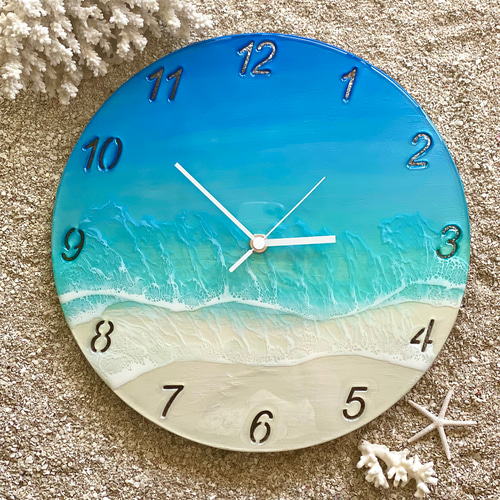 レジン海アート_時計 ブルーグラデーション 抜き穴文字タイプ 海