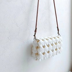 【8色より選べる】大人かごバッグ スマホ ショルダー クラッチ  2way  ギフトにもおすすめ 4枚目の画像