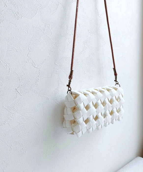 【8色より選べる】大人かごバッグ スマホ ショルダー クラッチ  2way  ギフトにもおすすめ 4枚目の画像