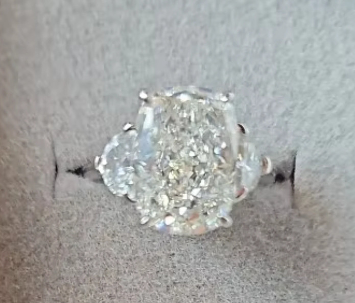 期間限定　受注製作　ハイカーボーンダイヤモンド9×13mm リング　k18ジュエリー