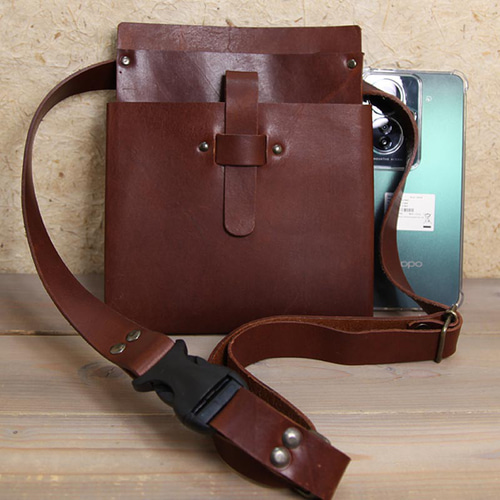 ロングベルト付 ヌメ革 茶 ベルトポーチ スマホケース ボディバッグ