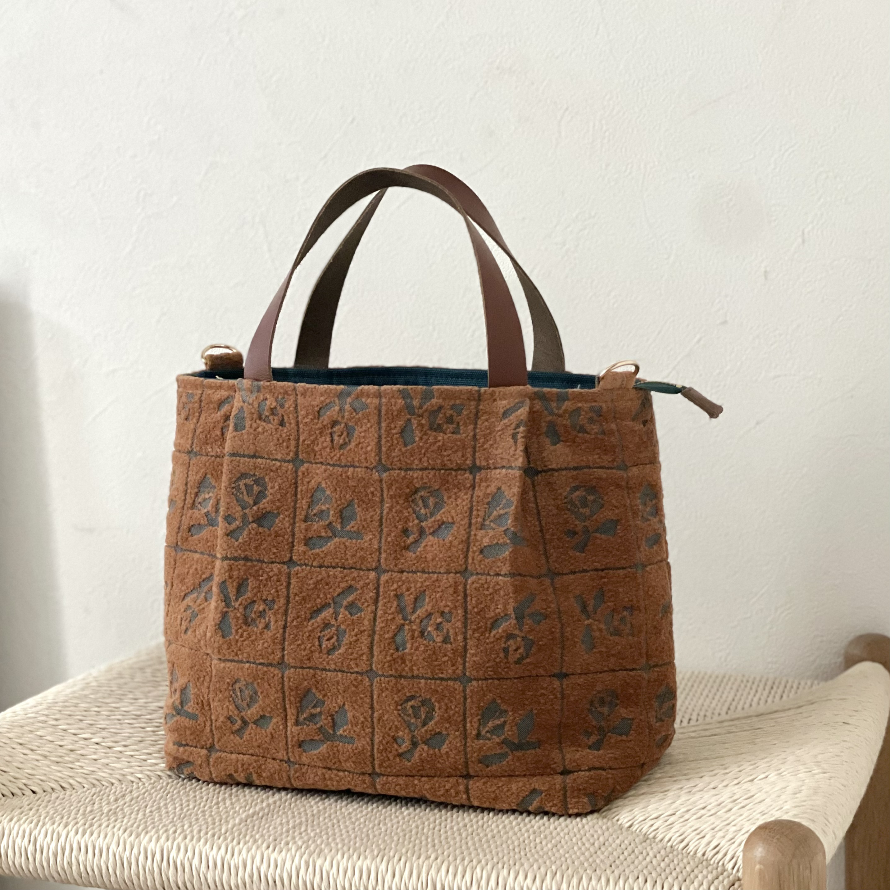 ⚮̈ミナペルホネン　Lulu brown かくれんぼトート　タック入　トートバッグ