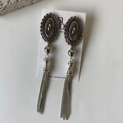 toga pulla 黒 タッセルデザイン フックピアス ブラック ピアス シルバー タッセル 二連 大ぶり TOGA PULLA