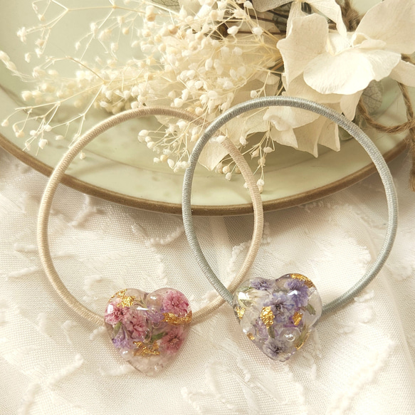 かすみ草のハート♡うさぎのヘアゴム ハンドメイド レジン ドライ