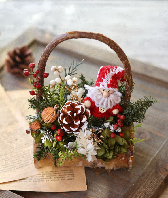 受注制作】☆ハンドル付き切り株のクリスマスアレンジ2024