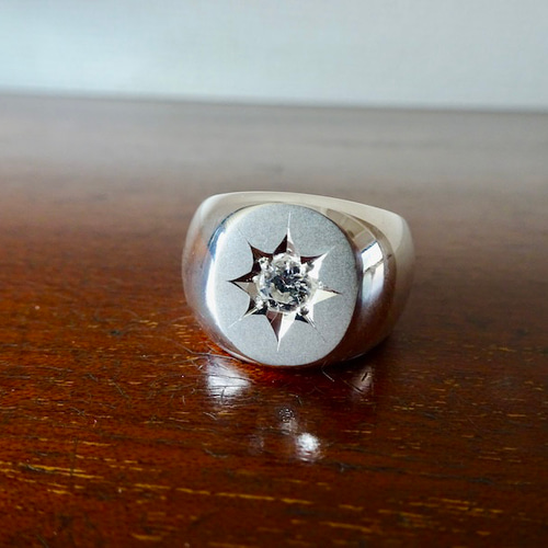 仁尾彫金『一つ星ジルコニア、プラチナ、楕円の印台リング2 