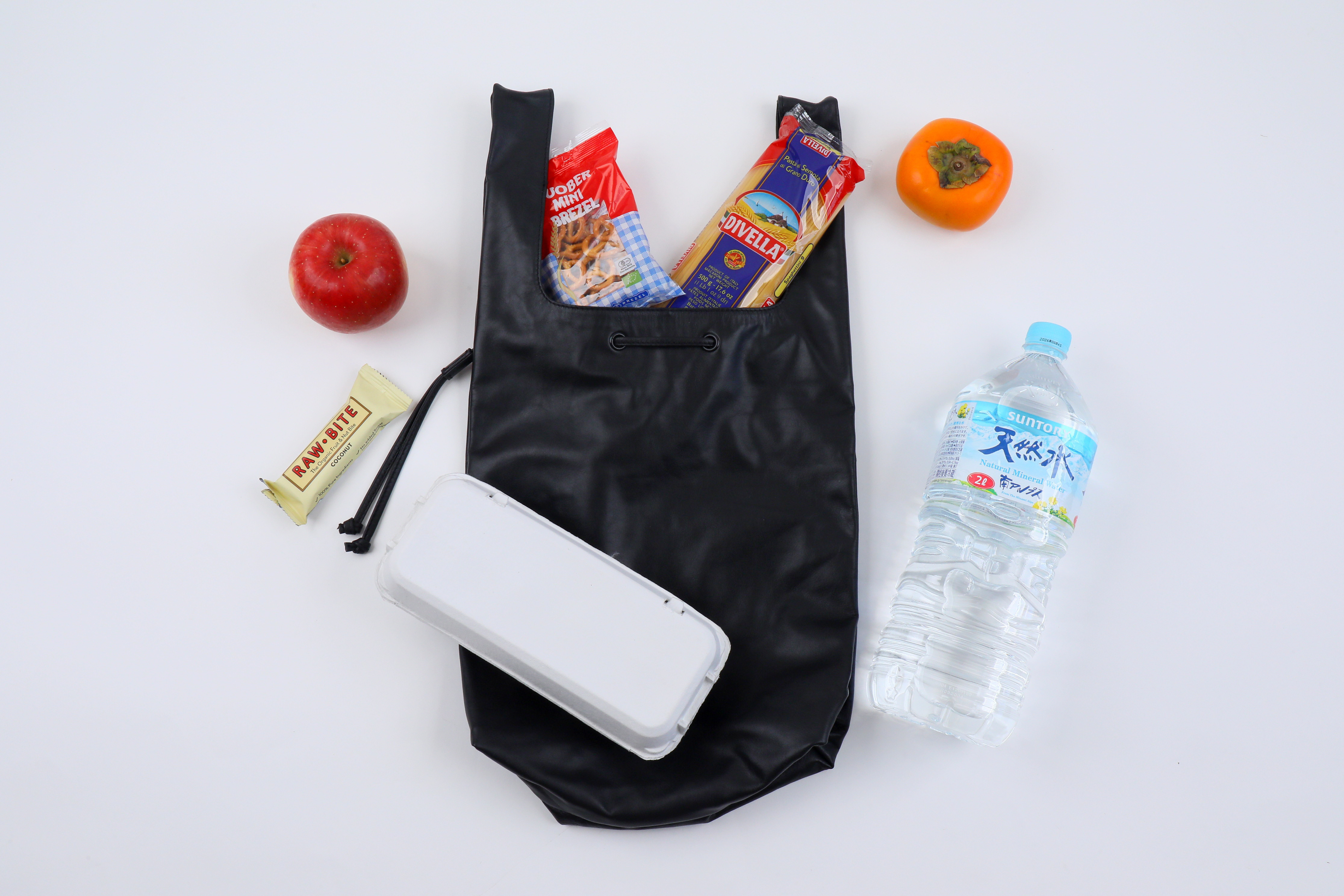 やわらかくて軽い 牛革 レジ袋形バッグ ｜撥水加工 ソフト本革＊畳める A4サイズ＊トート マルシェ