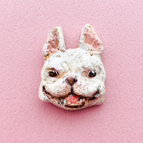 フレンチブルドッグブローチ（Dog brooch） ブローチ かりたひかり