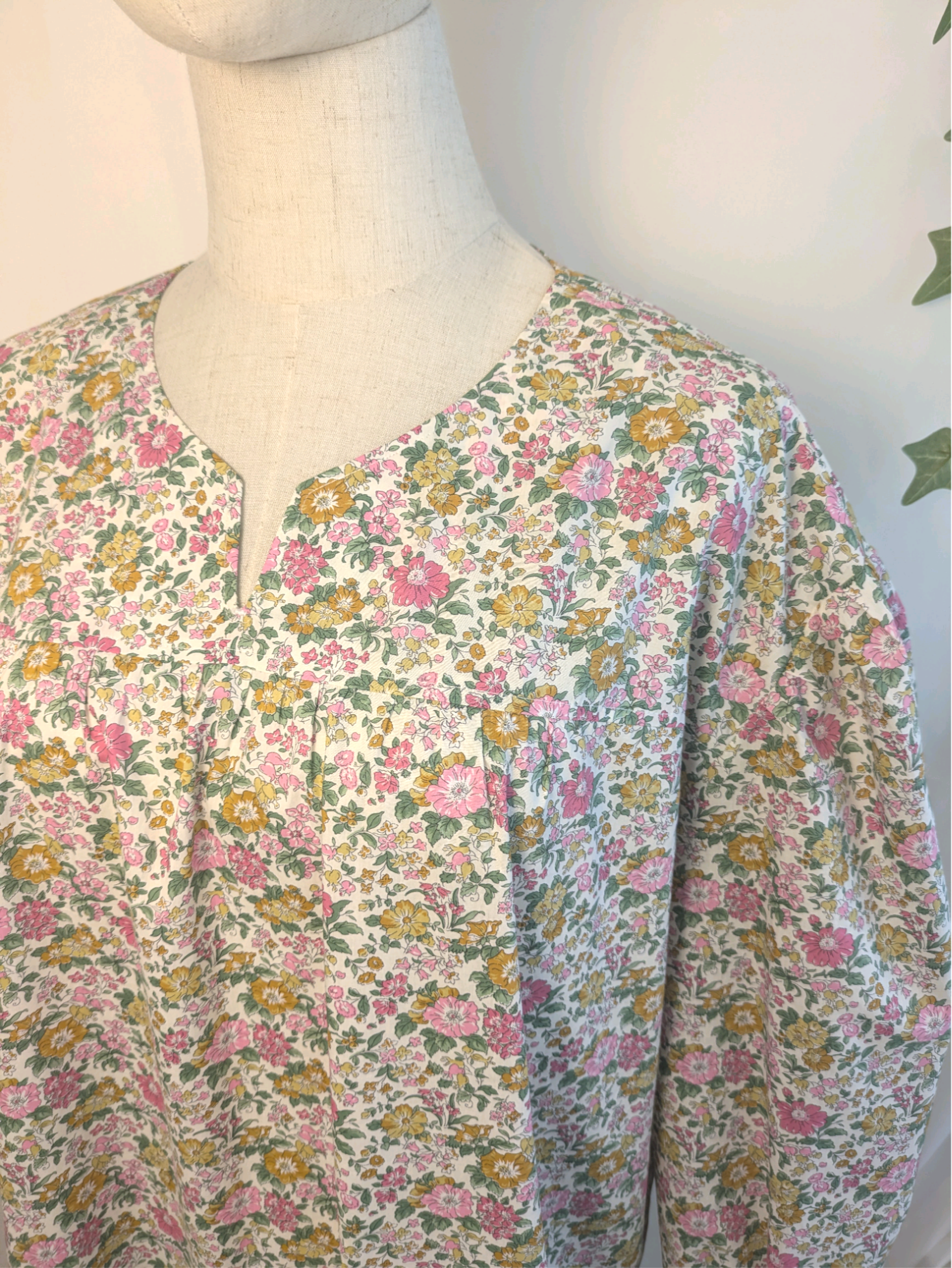 リバティ ブラウス　クレアリッチ柄　チュニック丈