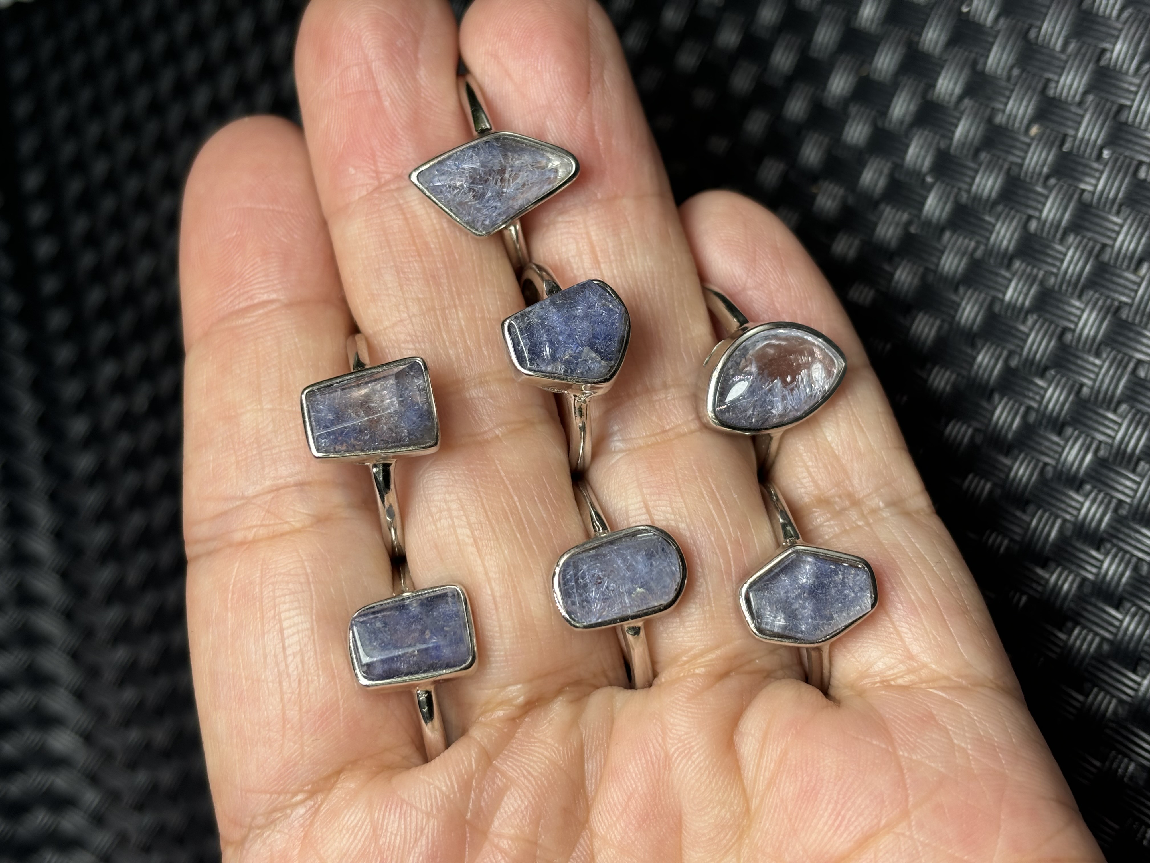 お買い得デュモルチェライトインクォーツ指輪リング