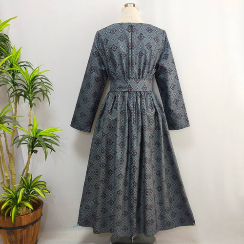 着物リメイク ワンピース 2WAY 花柄 ロング 長袖 大人かわいい 着物リメイク ワンピース 2WAY 花柄 ロング 長袖 大人かわいい