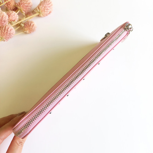 【極美品】◇ジバンシー◇ ピンク / 十字 スタッズ / レザー / 折り長財布 3c37c5c3ecb3042ff5fceb86cc2fc4