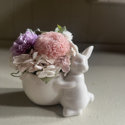 うさぎのエッグスタンド仏花 小さな家族 ペットのお悔やみ 仏壇