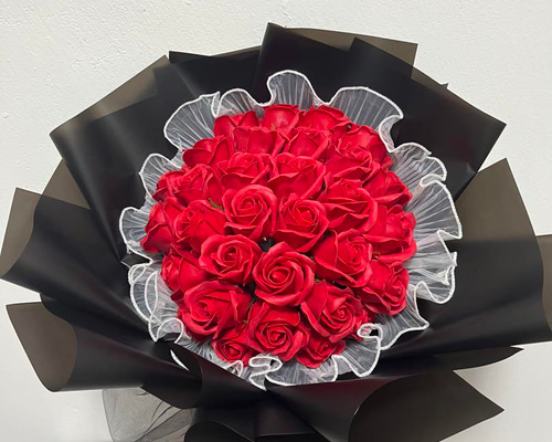 造花　薔薇　お祝い 赤33本枯れない花ソープフラワー 花束 母の日造花 敬老の日フラワー