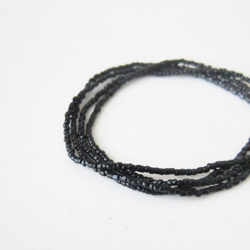 KABURU 留め具のない ロングネックレス ガラス ビーズ 黒 ブラック