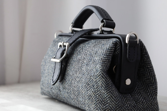 「ウール×革の組み合わせ」大人気！横型がま口バッグ 手作りのレザーショルダーバッグレディース 5枚目の画像