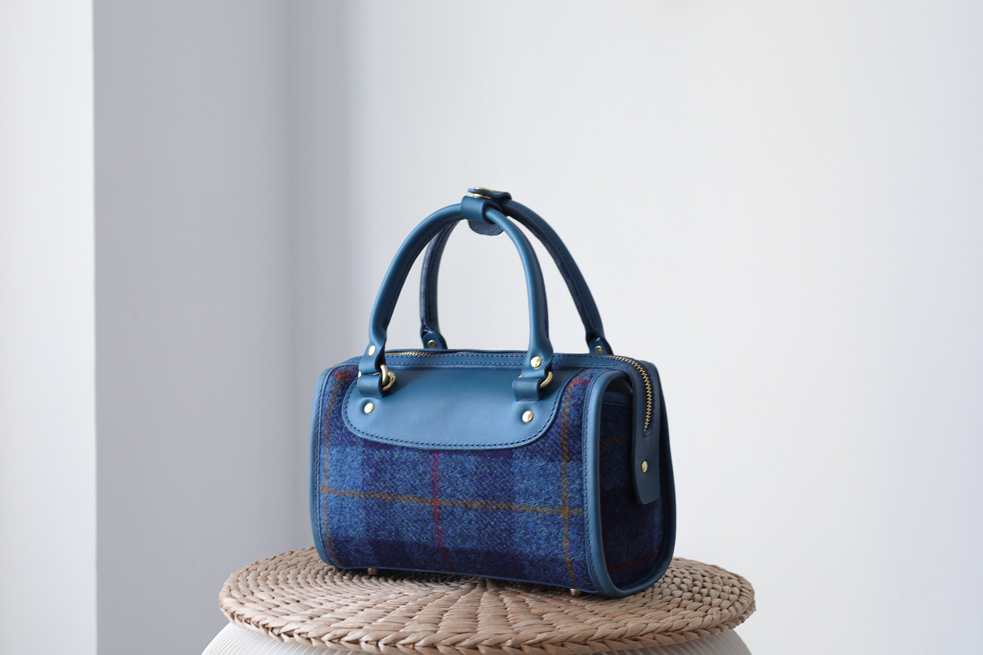 「ウール×革の組み合わせ」 本革手作りの二本手ファスナーボストンミニバッグバッグ