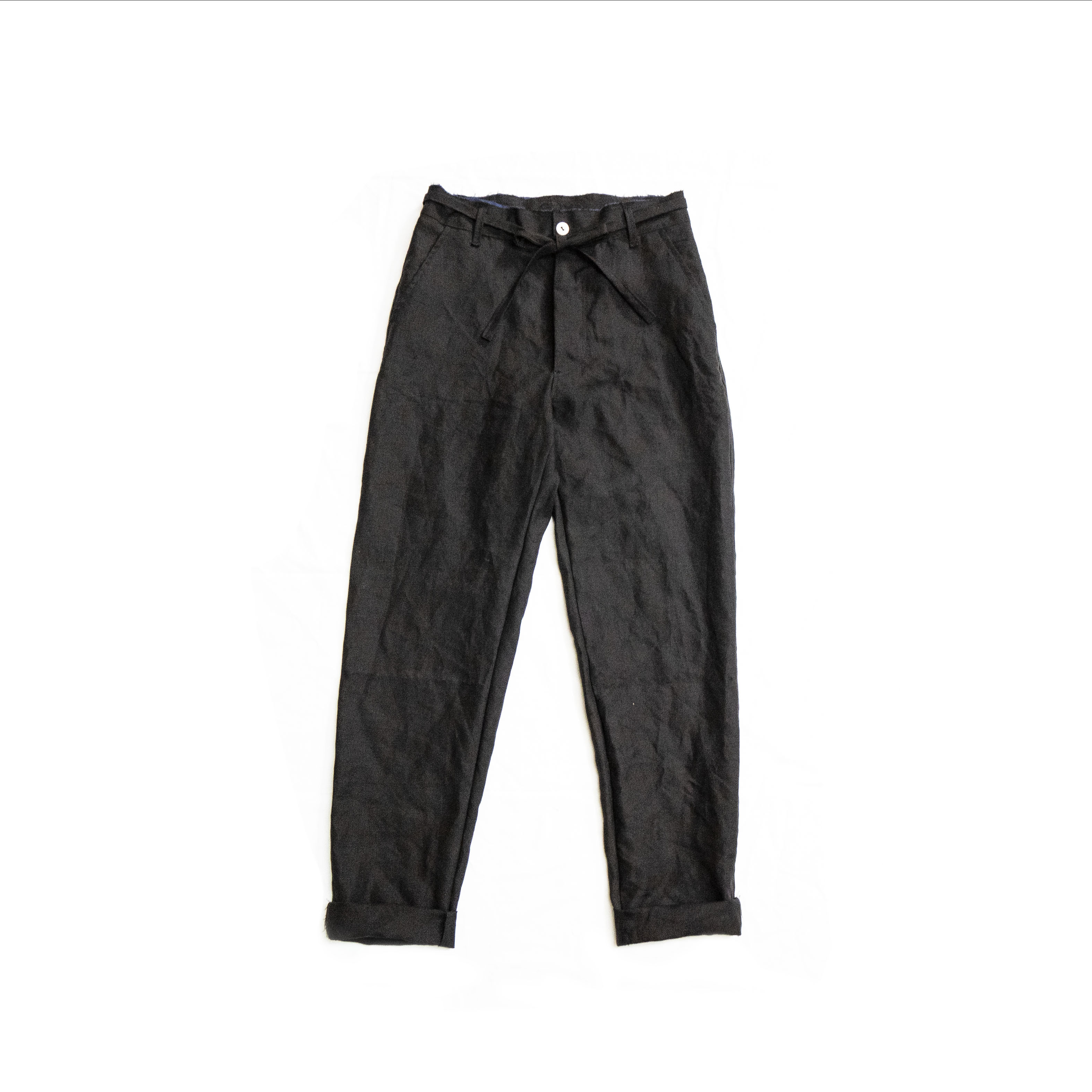黒、ロウエッジ、イタリア製デッドストック薄地リネン、ストレートパンツ、ベルト付き、サイズM(サンプル)サイズ指定可能