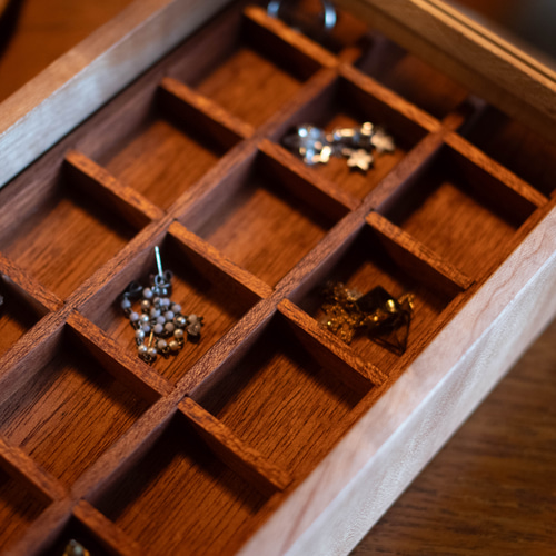 木の温もりのジュエリーボックス（かえで） 木製ジュエリーボックス