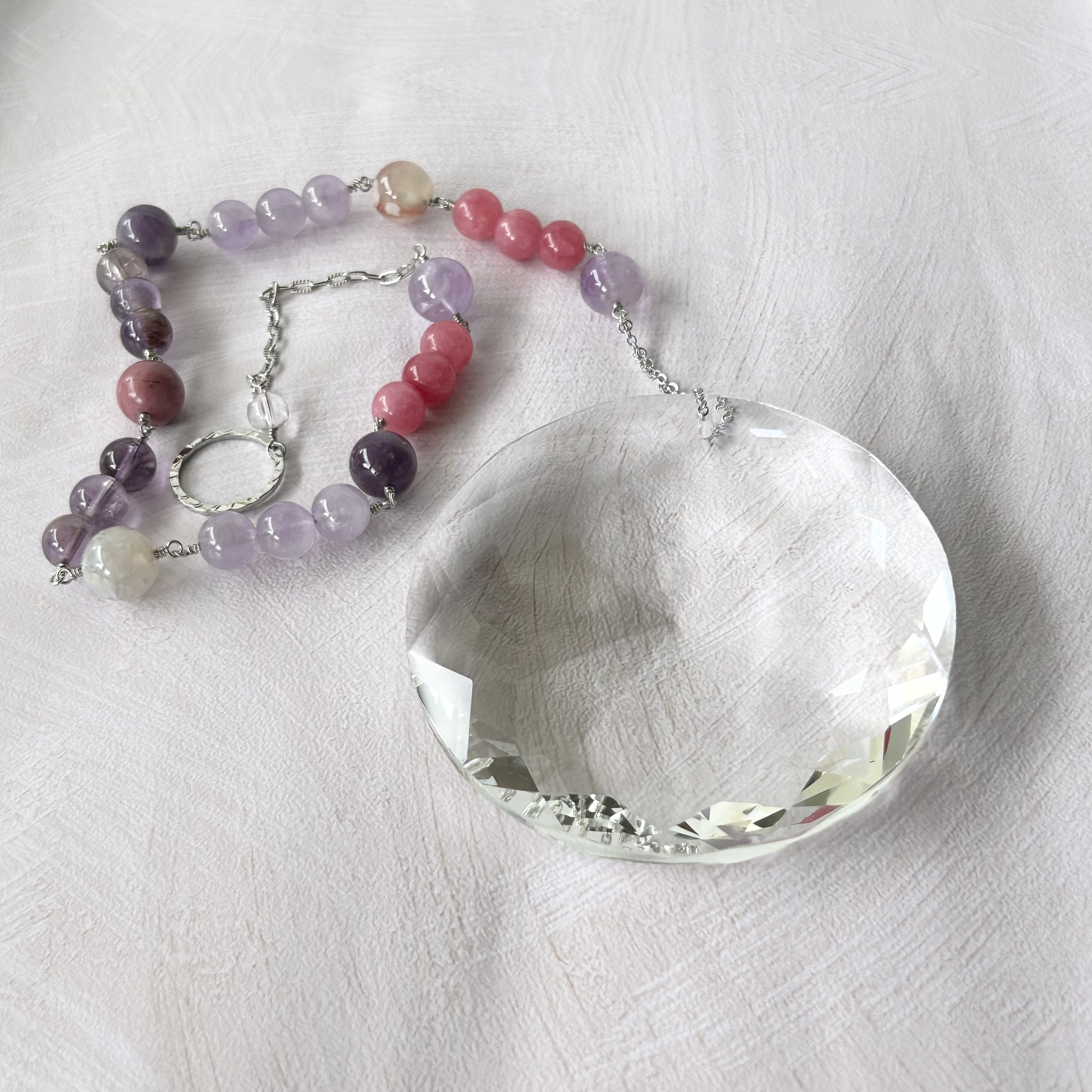 感謝と祝福を伝える♡ダリアのサンキャッチャー