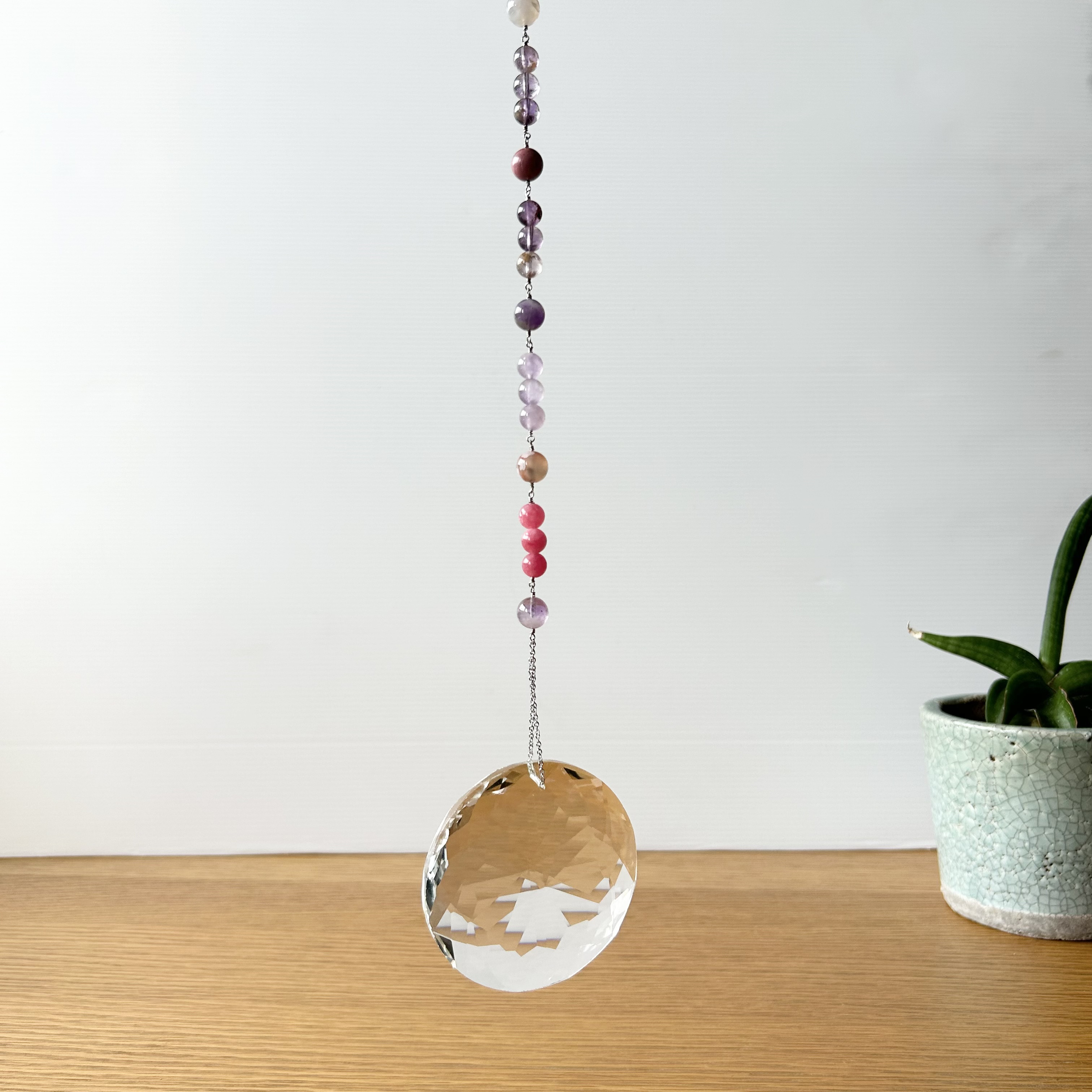 感謝と祝福を伝える♡ダリアのサンキャッチャー