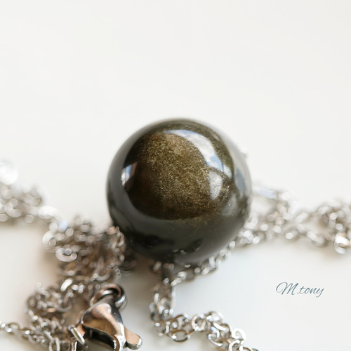 黒曜石 まんまる一粒 古代を親しむ天然ガラス プラチナカラー 大粒