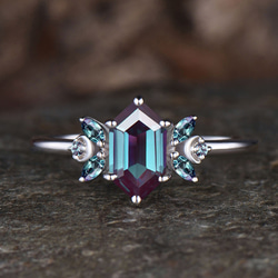 フローラル リーフ 婚約指輪 6月の誕生石 カラーチェンジ