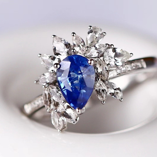 K18WG天然 サファイアダイヤモンドリング