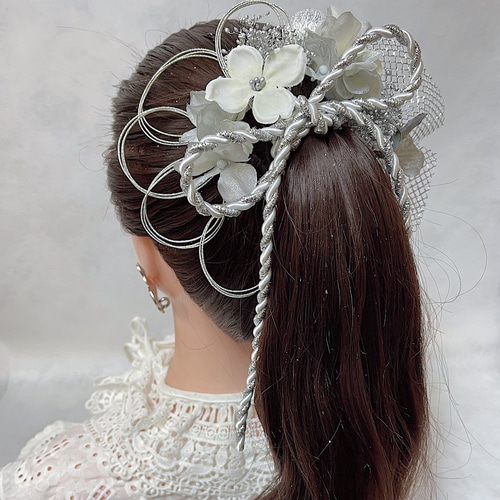 クールシルバー 髪飾り ランダムボールチェーン ホワイトシルバー 成人