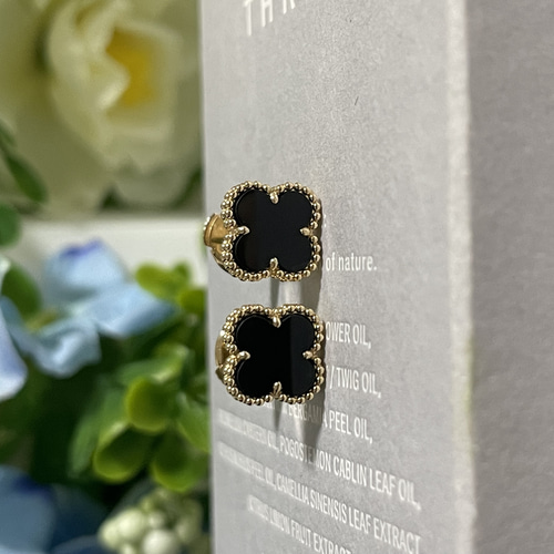 オニキスピアス K18 新品 即発送可能 ピアス（その他） Aurora Jewelry  