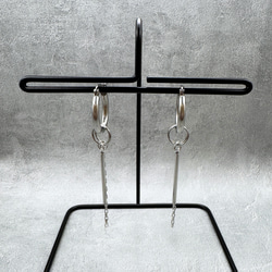 【パーツ取り外し可能】スタイリッシュなシルバーハートとシルバーフープのピアス　サージカルステンレス　かっこいい　モード 8枚目の画像