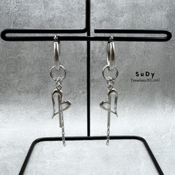 【パーツ取り外し可能】スタイリッシュなシルバーハートとシルバーフープのピアス　サージカルステンレス　かっこいい　モード 1枚目の画像