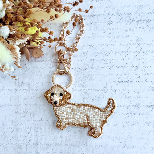 2way】ビーズ刺繍のうちの子ブローチ、バッグチャーム・ミニチュア