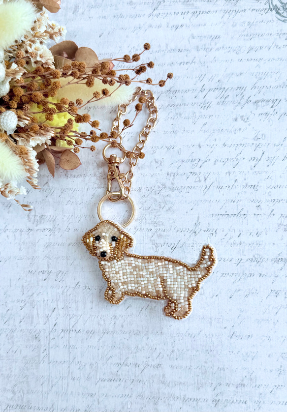 2way】ビーズ刺繍のうちの子ブローチ、バッグチャーム・ミニチュア