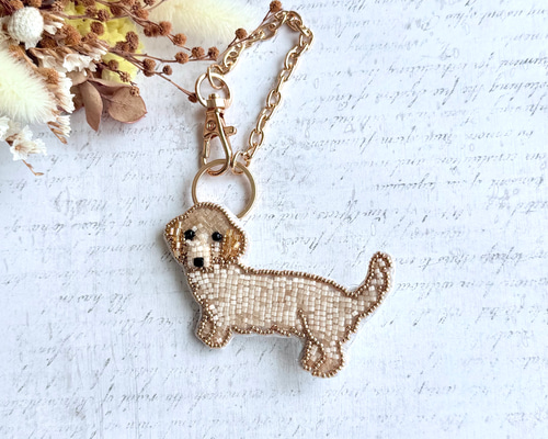 2way】ビーズ刺繍のうちの子ブローチ、バッグチャーム・ミニチュア
