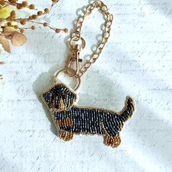 2way】ビーズ刺繍のうちの子ブローチ、バッグチャーム・ミニチュア