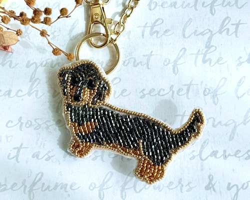 2way】ビーズ刺繍のうちの子ブローチ、バッグチャーム・ミニチュア