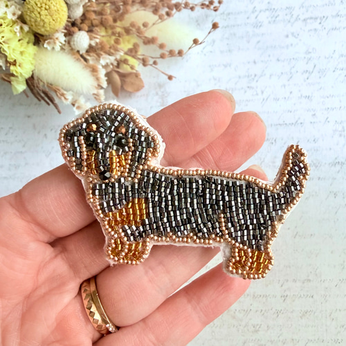 2way】ビーズ刺繍のうちの子ブローチ、バッグチャーム・ミニチュア