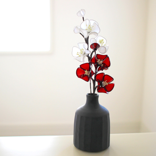 すぐに飾れる♪紅白梅と花瓶のセット アートフラワー 透明創造室 通販