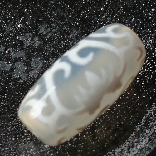 くまごろう瑪瑙　如意蓮花天珠　9-40 極上✨白玉髄✨如意蓮花天珠 ビーズ F* 通販 18411922｜Creema