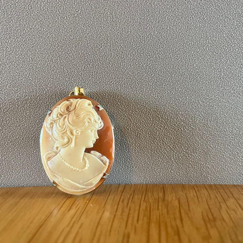 イタリア製の古いカメオ Cameo アンティーク 2WAY ブローチ