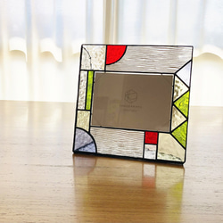 鮮やかに思い出を彩るステンドグラスフォトスタンド フォトフレーム