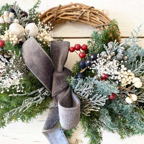 プリザーブドフラワー︎︎⟡ベロアリボンとシックな針葉樹のクリスマス