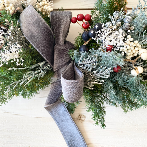 プリザーブドフラワー︎︎⟡ベロアリボンとシックな針葉樹のクリスマス