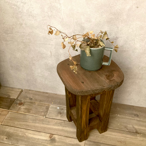 シャビーシック家具 スツール 木製 丸椅子 天然木 アンティーク