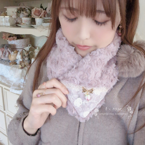 №223 立体ローズファーマフラー♡ティペット №223 立体ローズファーマフラー♡ティペット