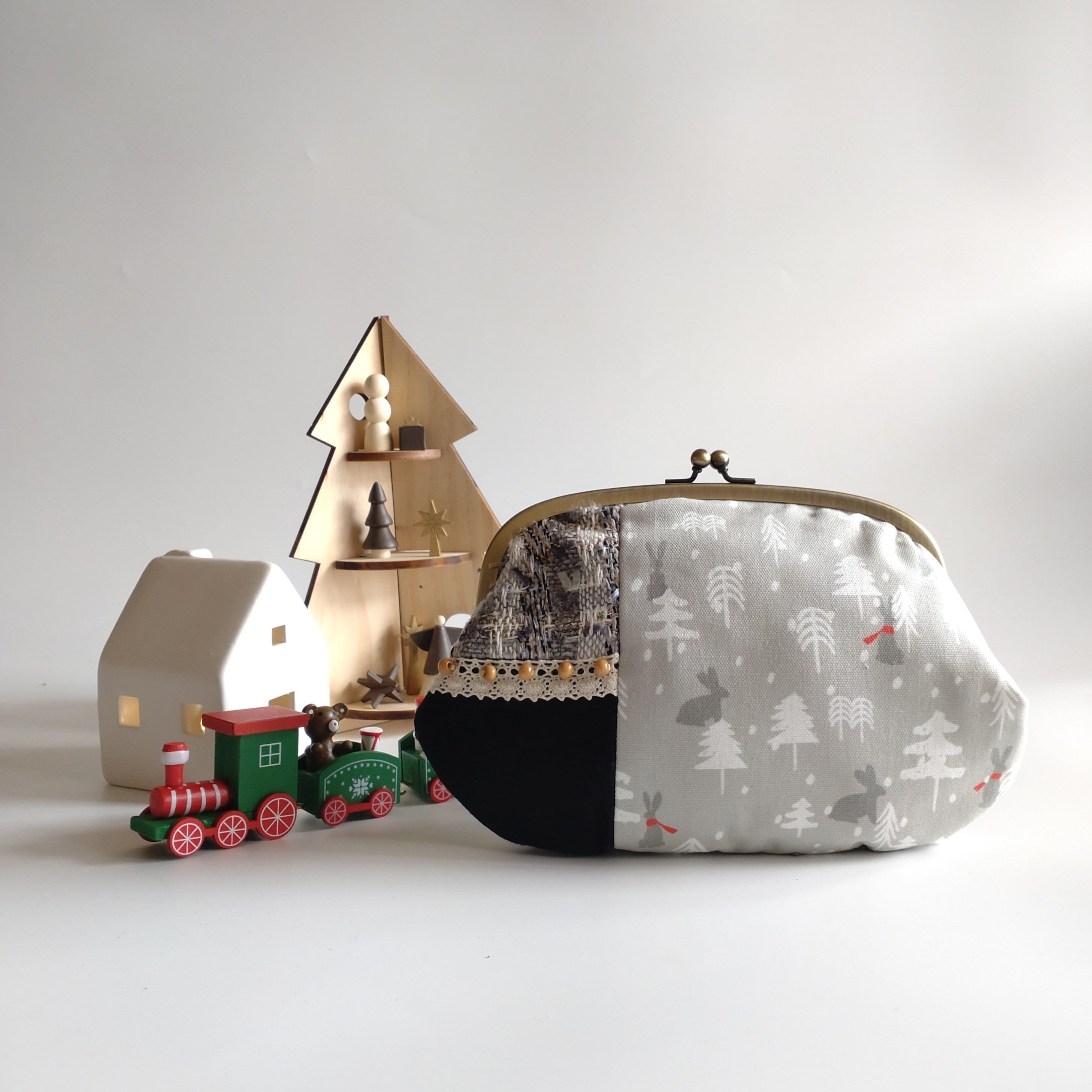 冬うさぎポーチ