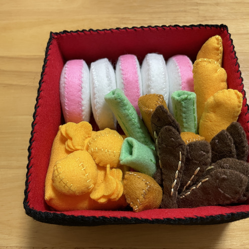 フェルトままごと おせちセット※ぬいぐるみ・お皿はつきません